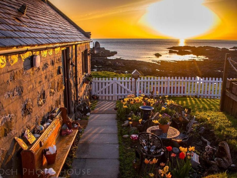 Pew With A View - Seafront Cottages Sandhaven Zimmer foto